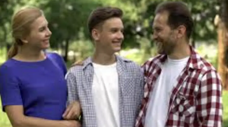 Parents’ Guide to College Admissions (2025): How to Help Without Overstepping Parents’ Guide to College Admissions (2025): How to Help Without Overstepping